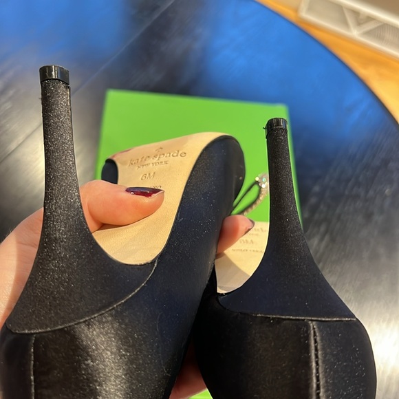 KATE SPADE crystal bow tie black satin Viena heels pumps rhinestone - Picture 6 of 7